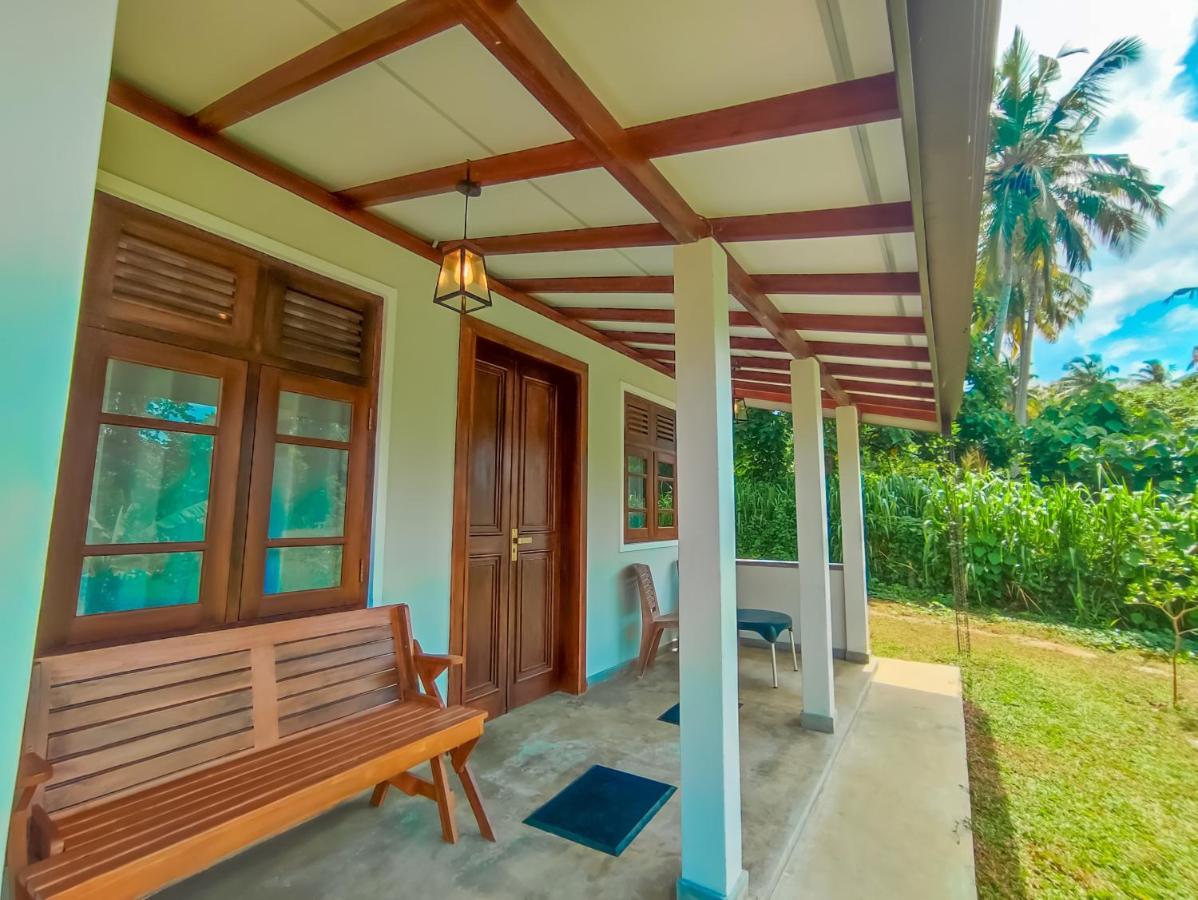 Peacock Village Pinnawala - Offer Alert! Elephant Welfare Program المظهر الخارجي الصورة